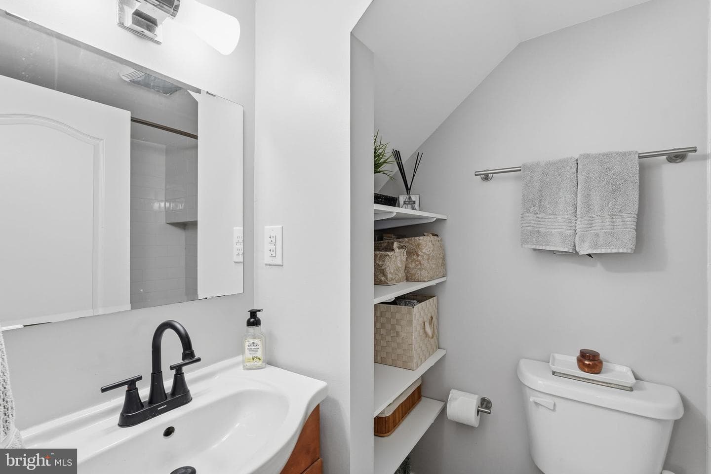 613 S Henry Street photo 23