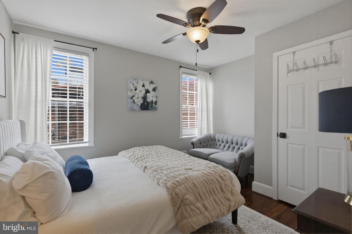 216 N Pitt Street photo 22