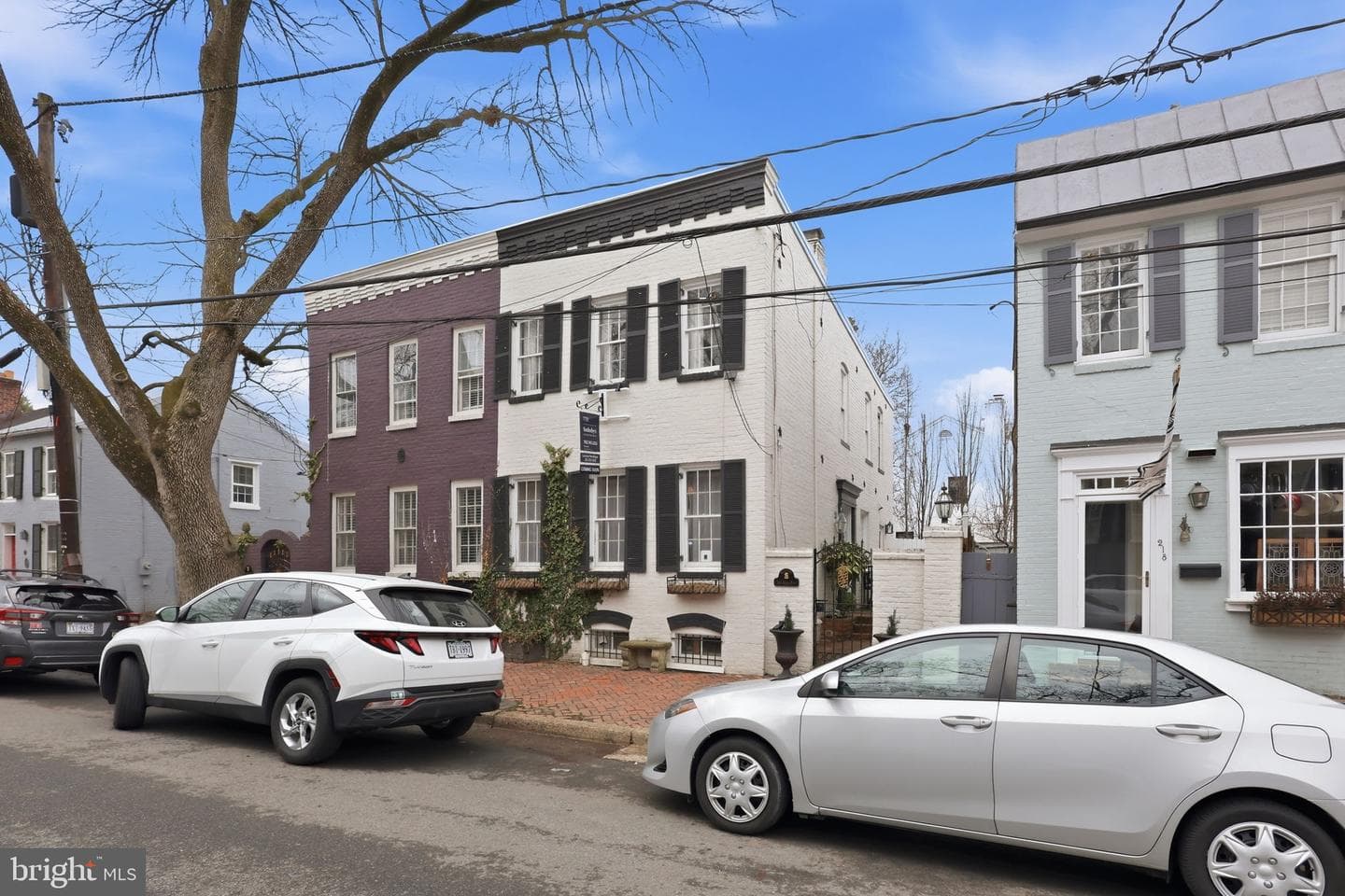 216 N Pitt Street photo 3