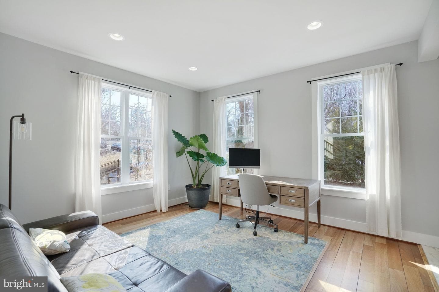 3731 Duke Street photo 20