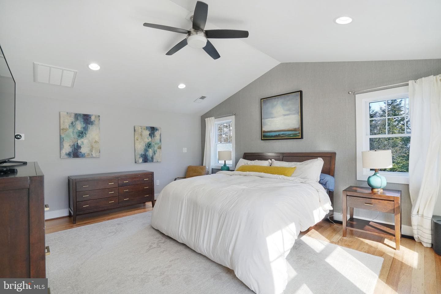 3731 Duke Street photo 23