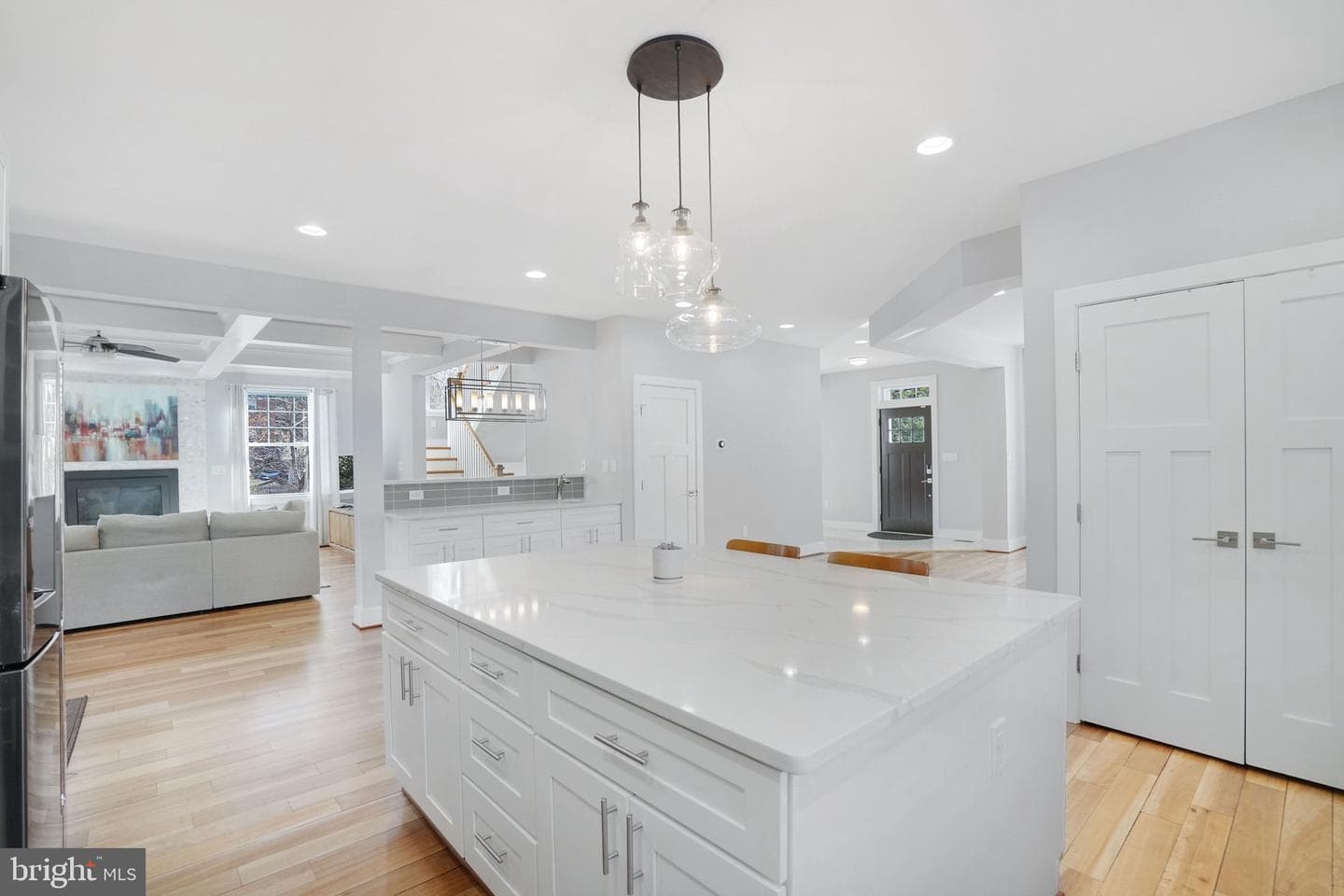 3731 Duke Street photo 9