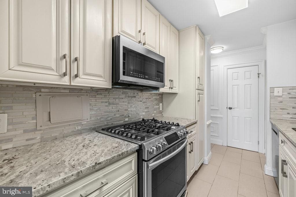 301 N Beauregard Street #517 photo 15