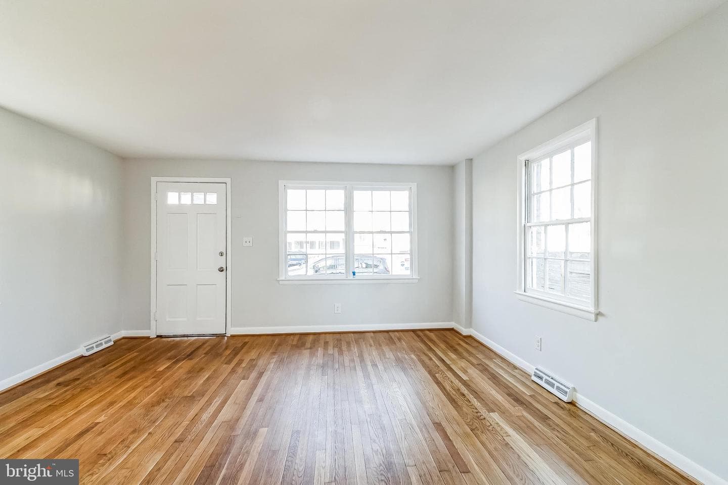 3829 Elbert Avenue photo 3