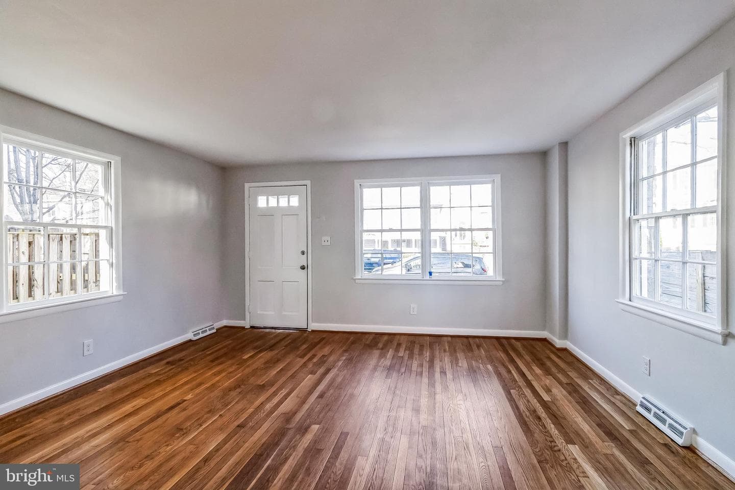 3829 Elbert Avenue photo 4
