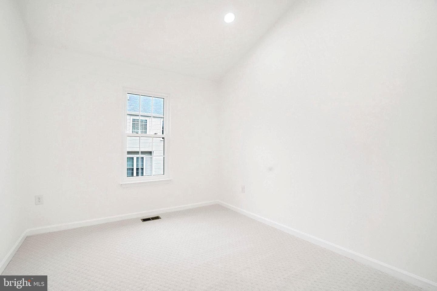 3834 Elbert photo 28