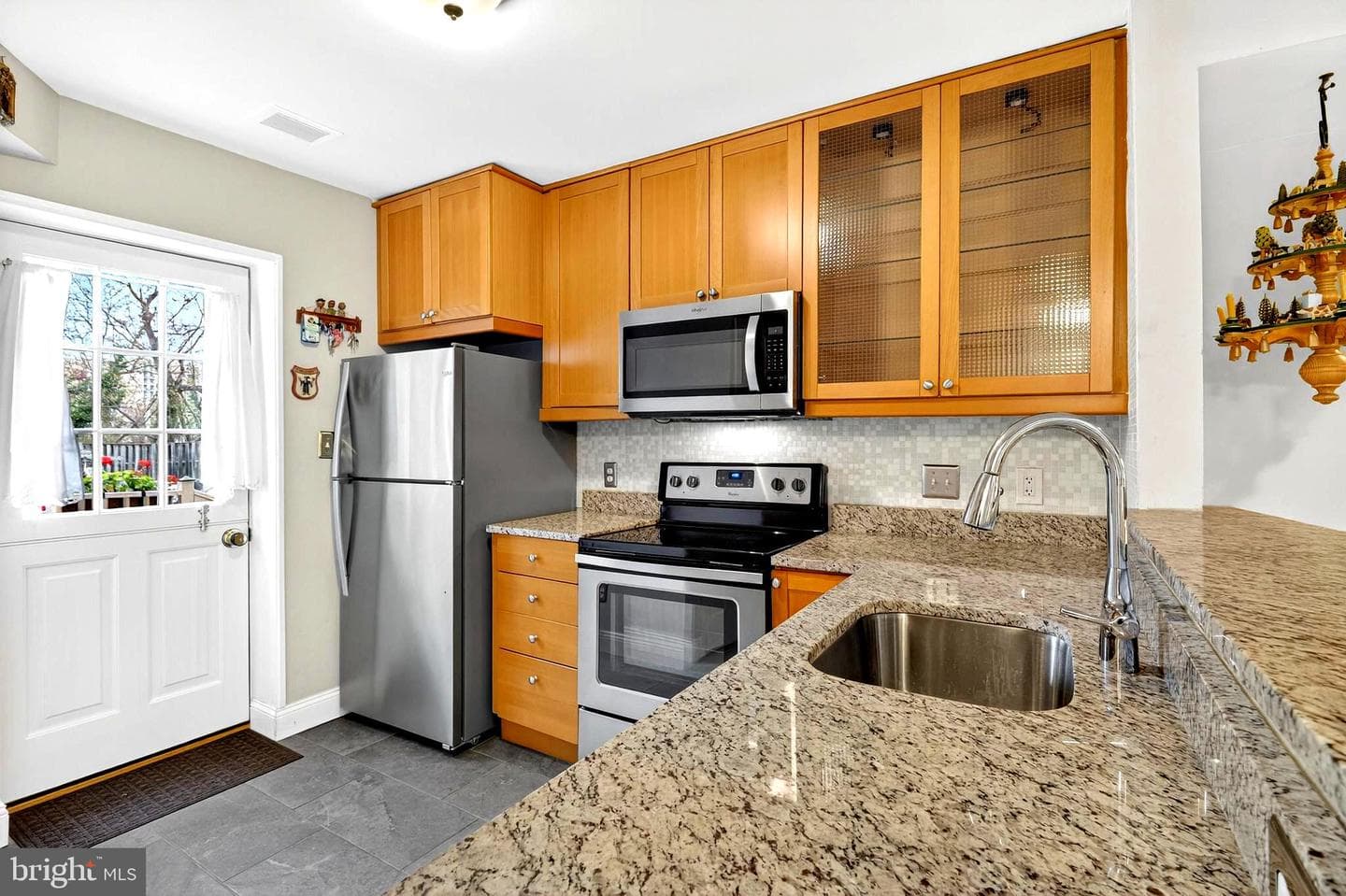 1407 E Abingdon Drive #1 photo 15