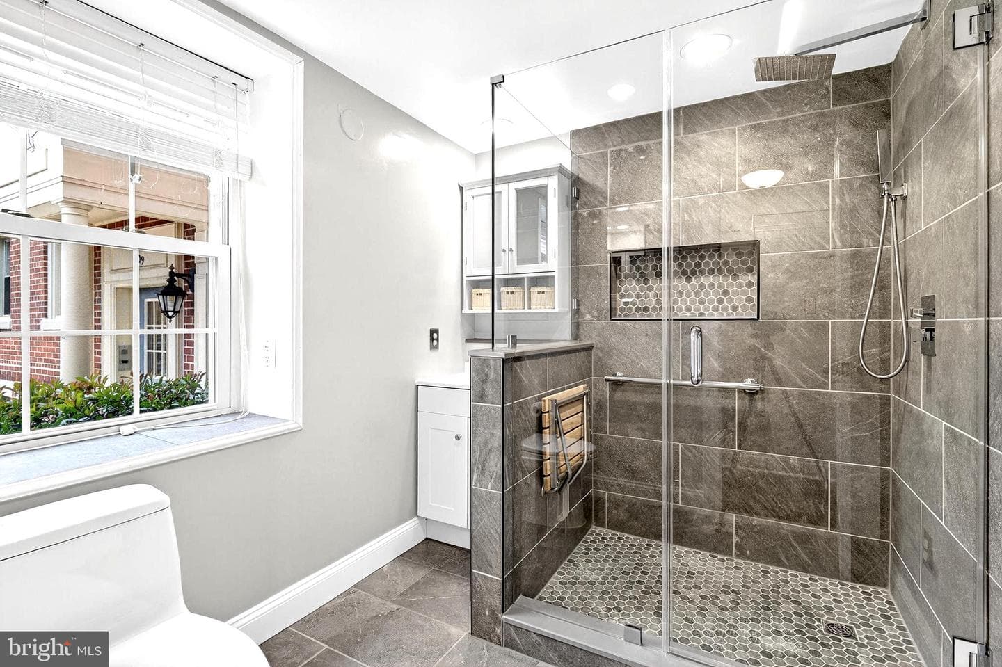 1407 E Abingdon Drive #1 photo 17