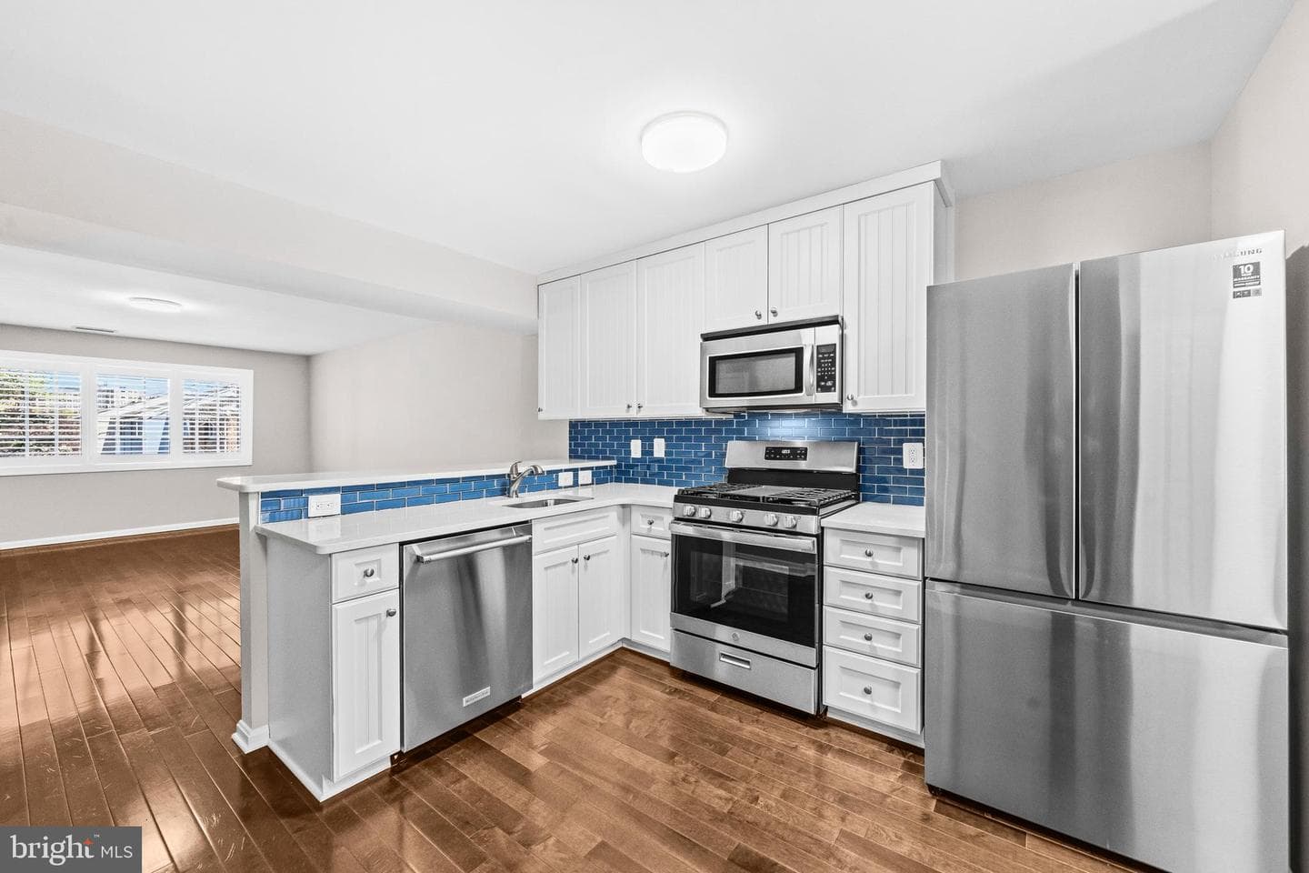 1589 N Van Dorn Street #b photo 11