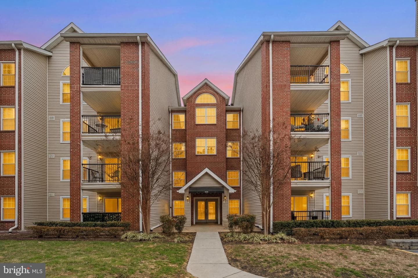 3307 Wyndham Circle #1160, Alexandria
