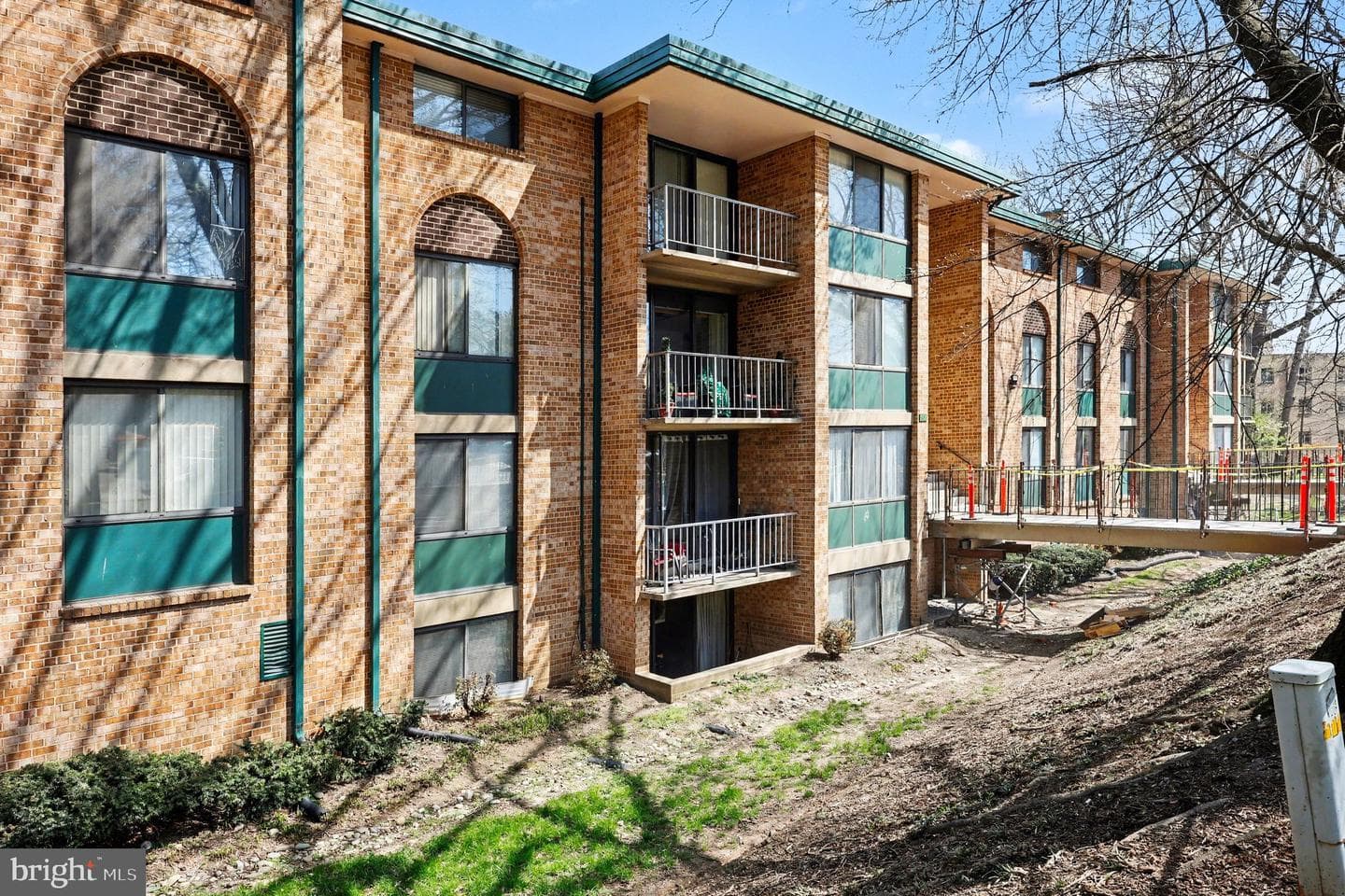 503 N Armistead Street N #201, Alexandria