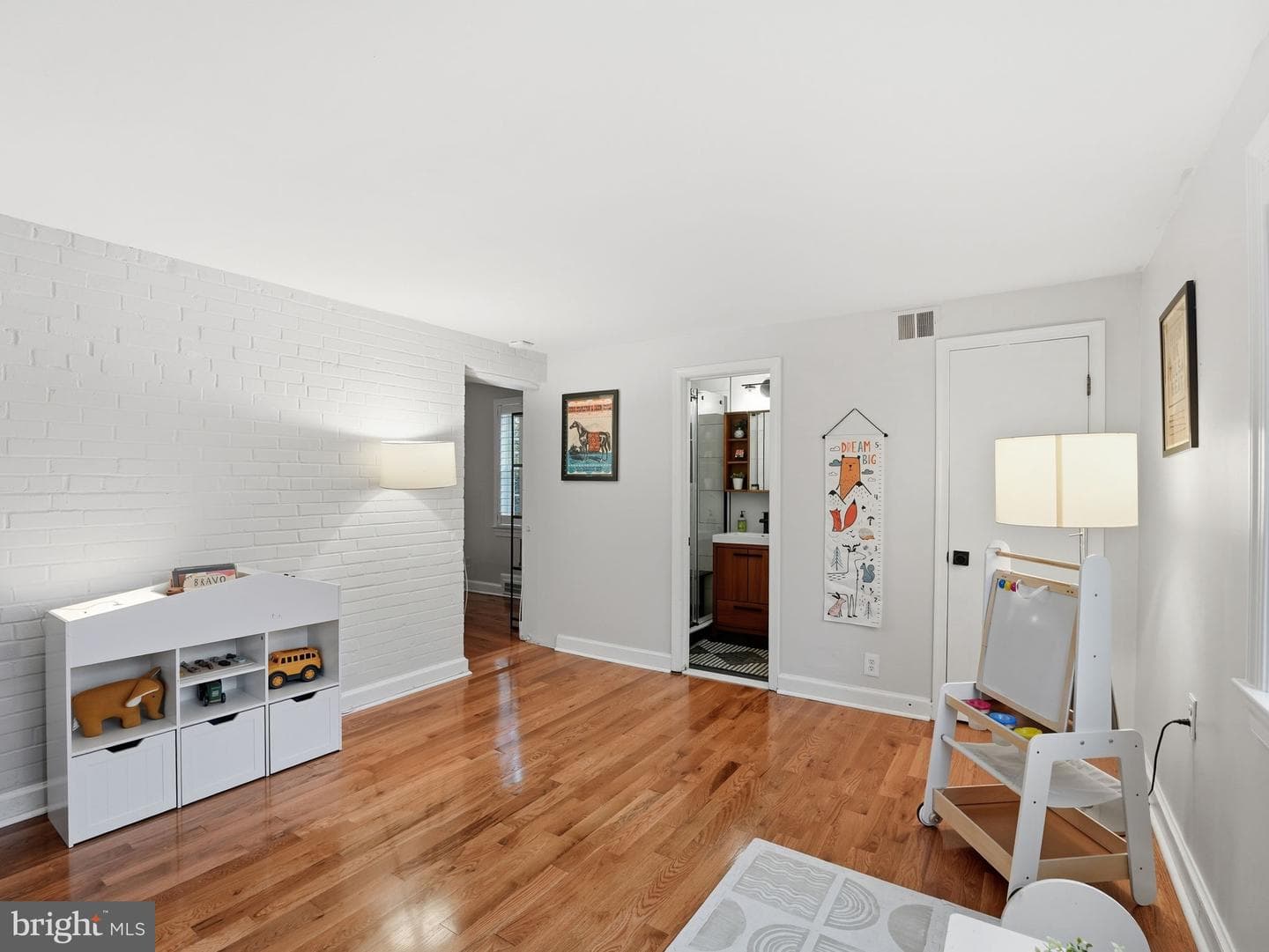 1608 Crestwood Drive photo 17