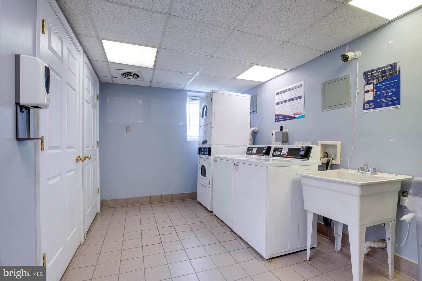 820b S Washington Street #325 photo 22