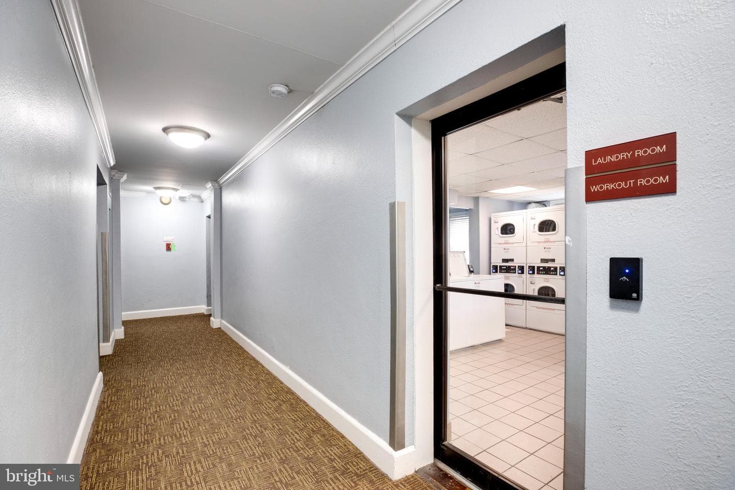 820b S Washington Street #325 photo 23