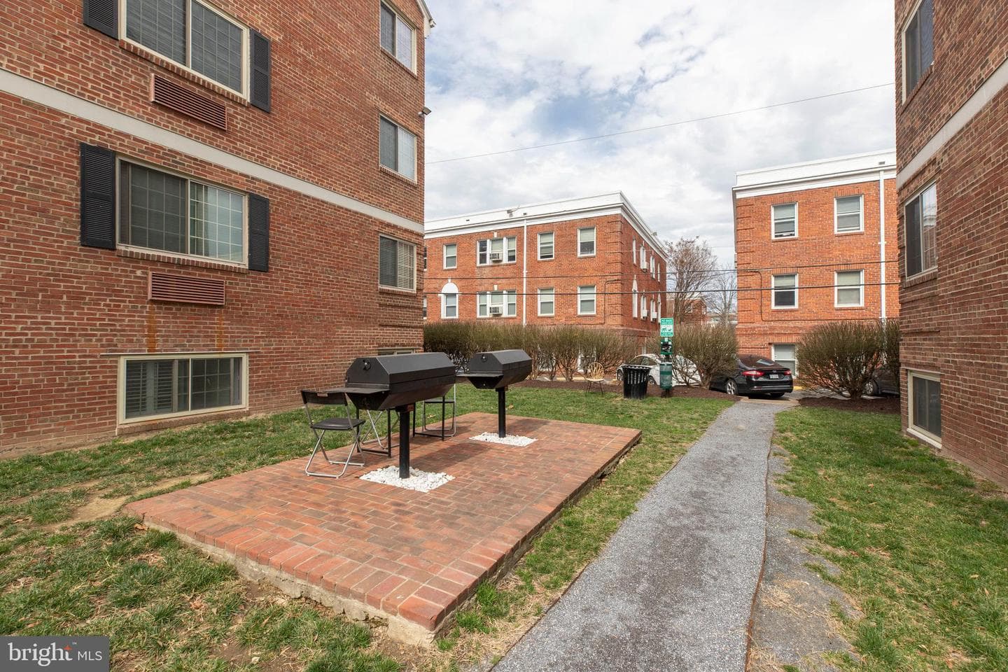 820b S Washington Street #325 photo 28