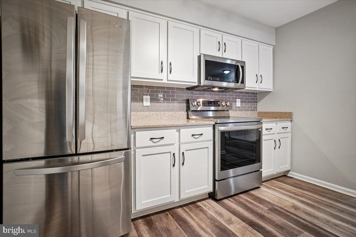 244 S Reynolds Street #109 photo 10