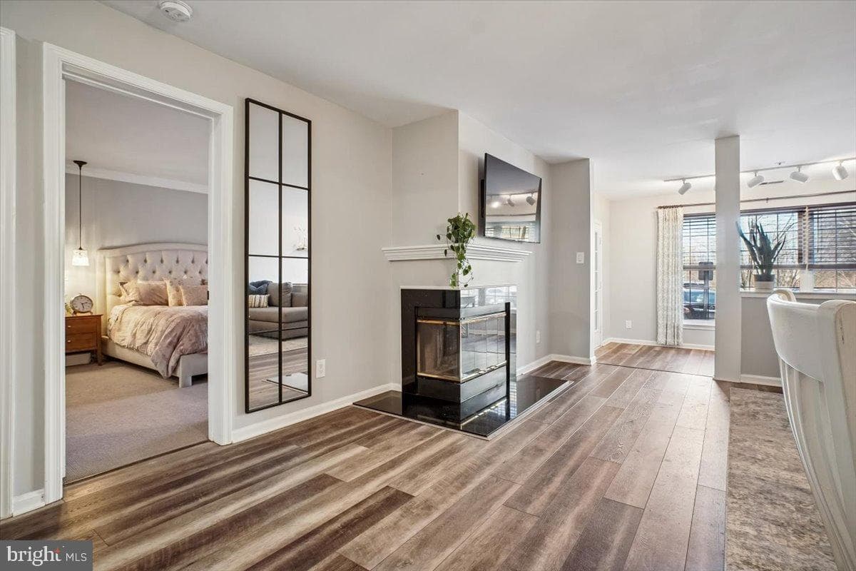 244 S Reynolds Street #109 photo 11