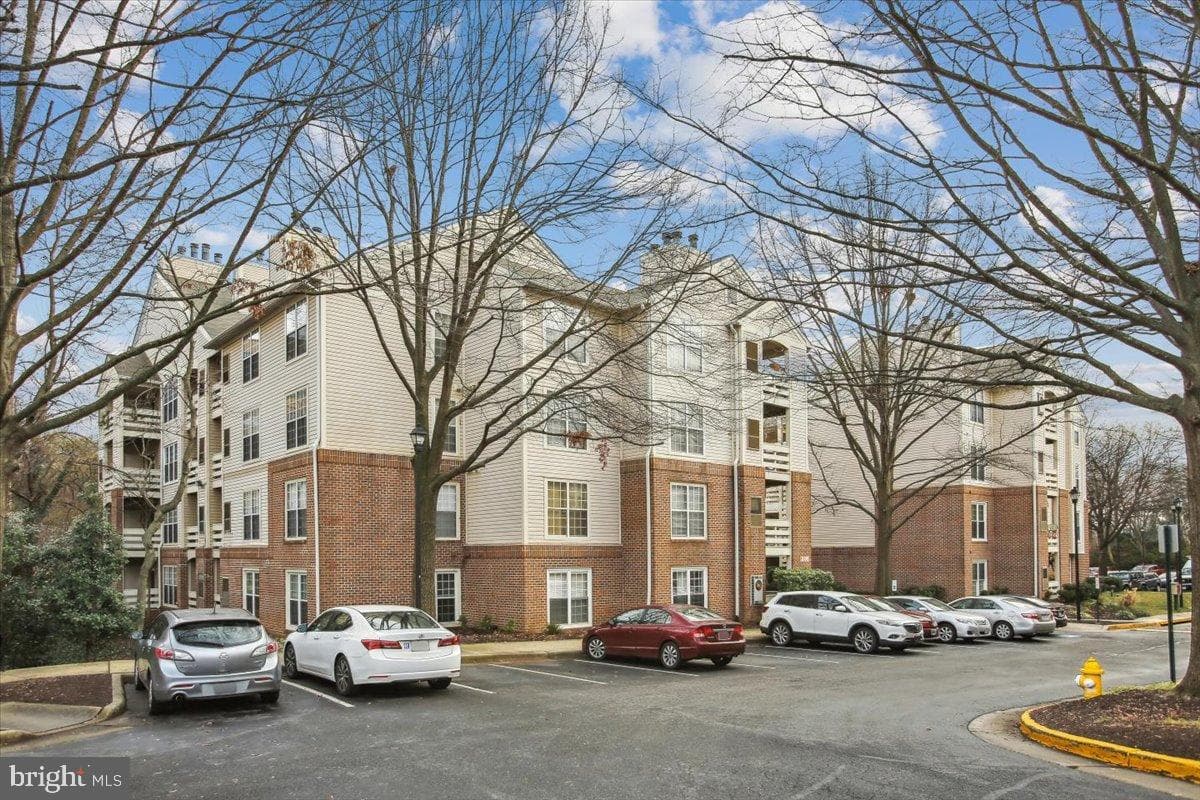 244 S Reynolds Street #109 photo 23