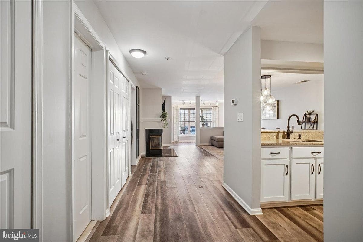244 S Reynolds Street #109 photo 3