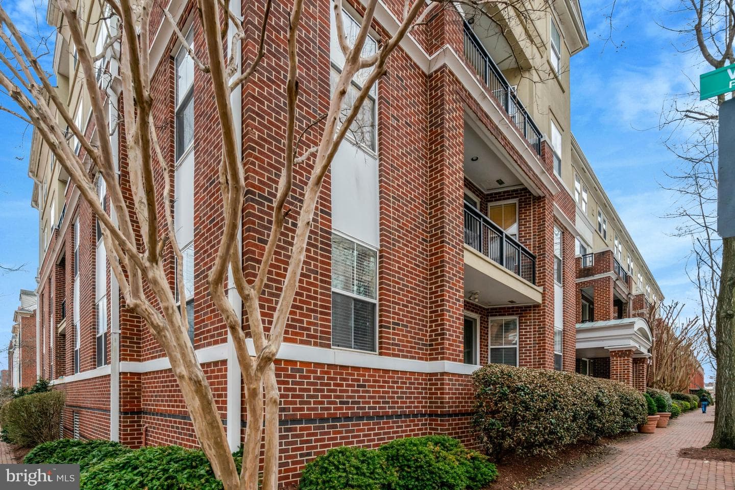 621 N Saint Asaph Street #109 photo 40