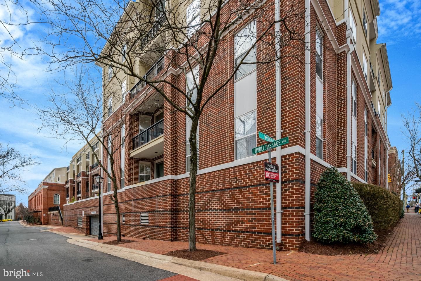 621 N Saint Asaph Street #109 photo 41