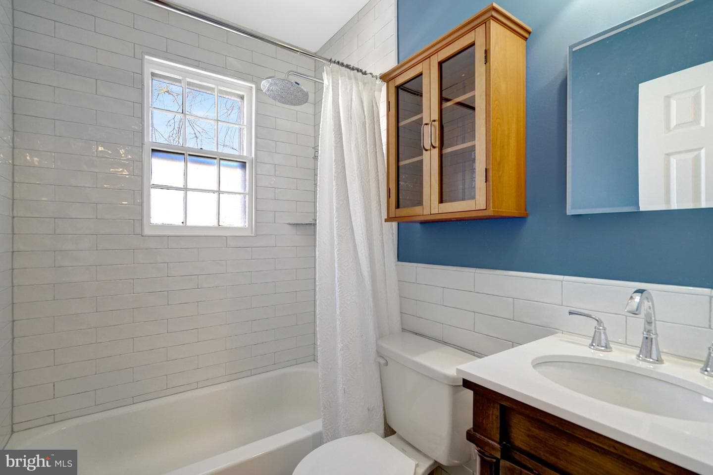 1321 Queen Street photo 17
