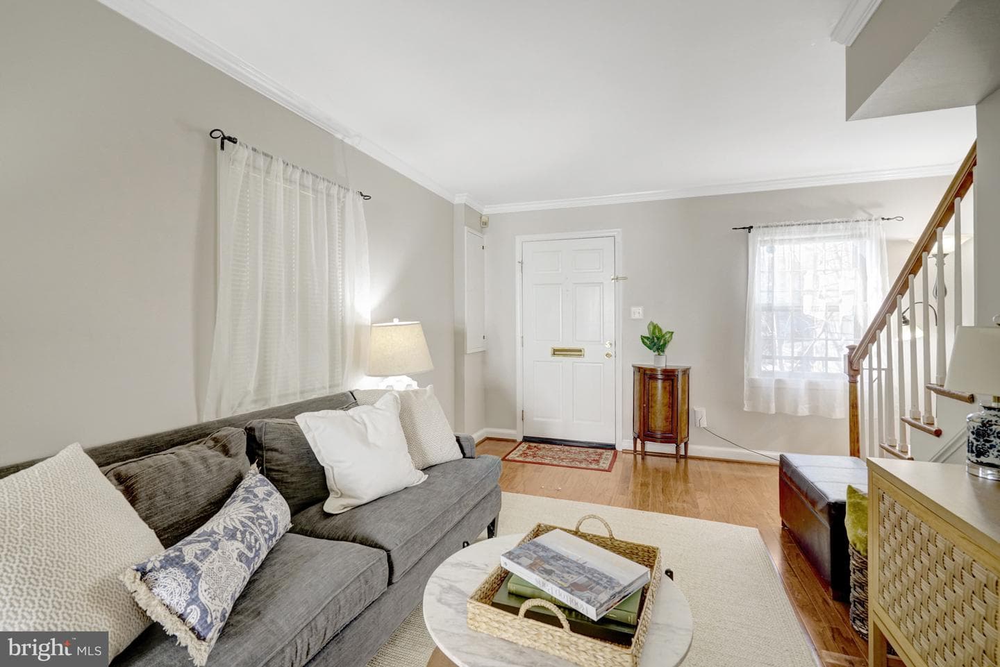 1321 Queen Street photo 5