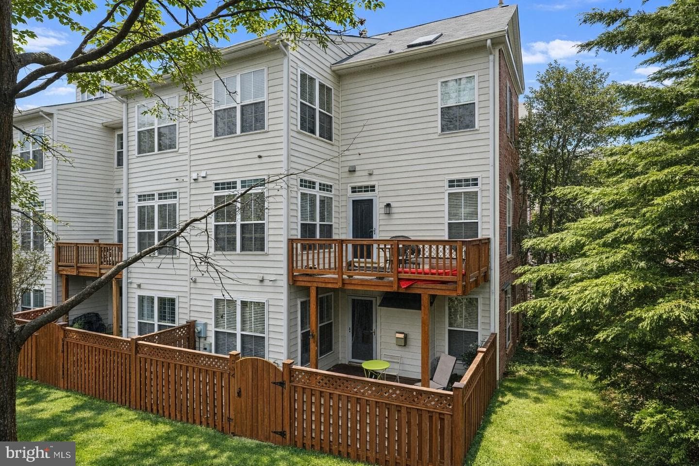234 Murtha Street photo 28