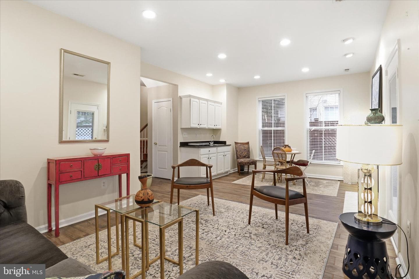 234 Murtha Street photo 8