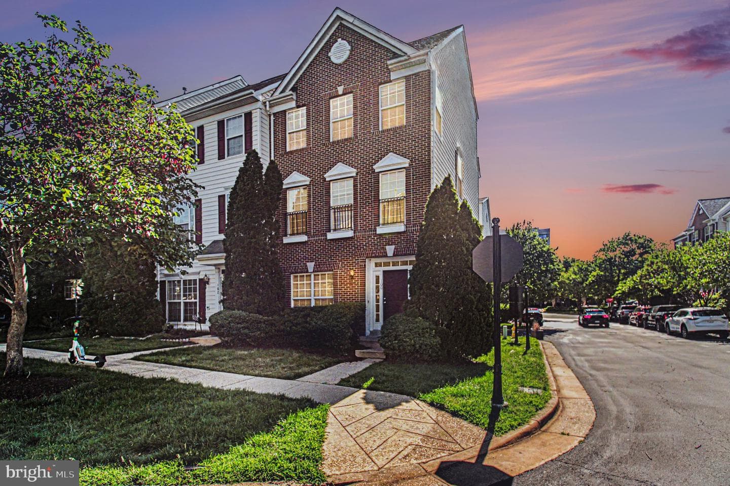 100 Meadows Lane, Alexandria