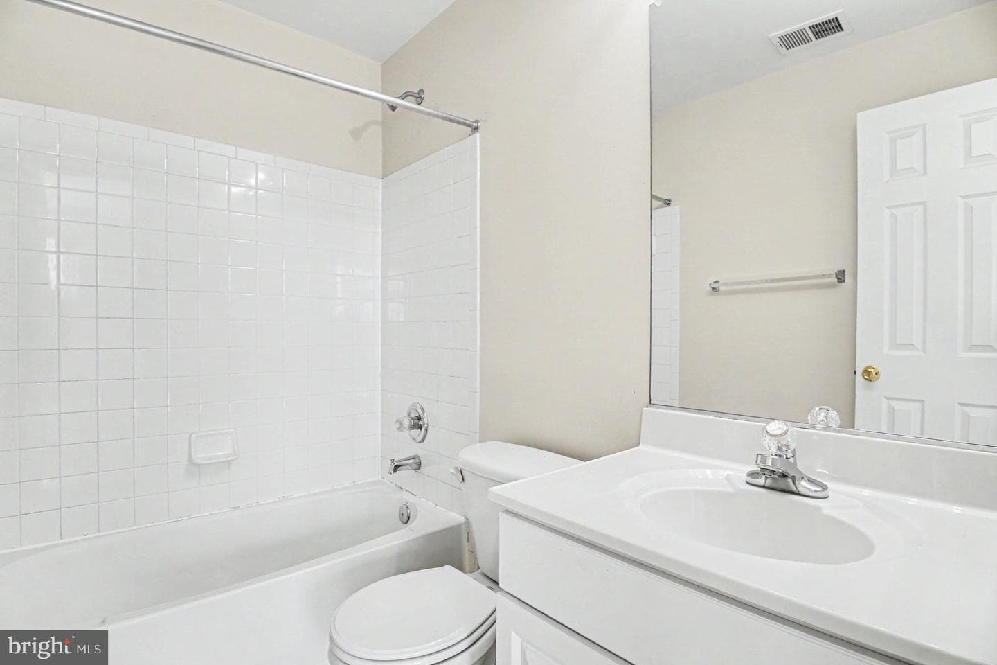 100 Meadows Lane photo 21