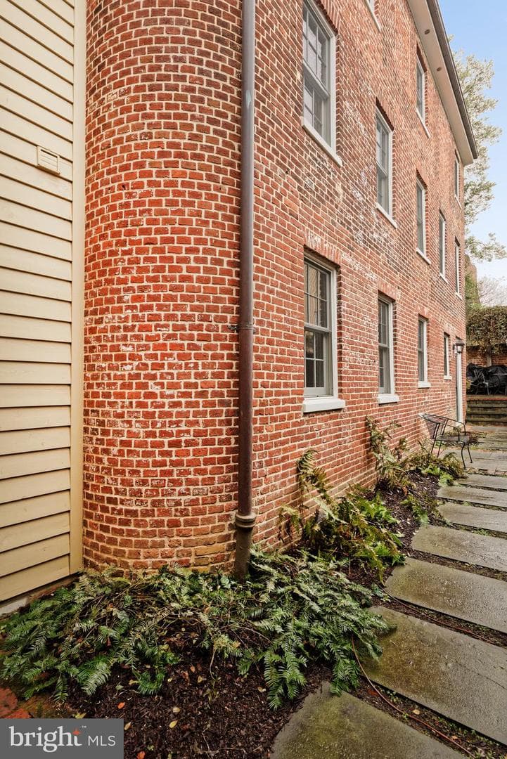 113-115 Lee Street S photo 42