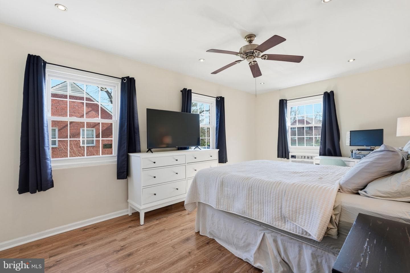 3233 Martha Custis Drive photo 17