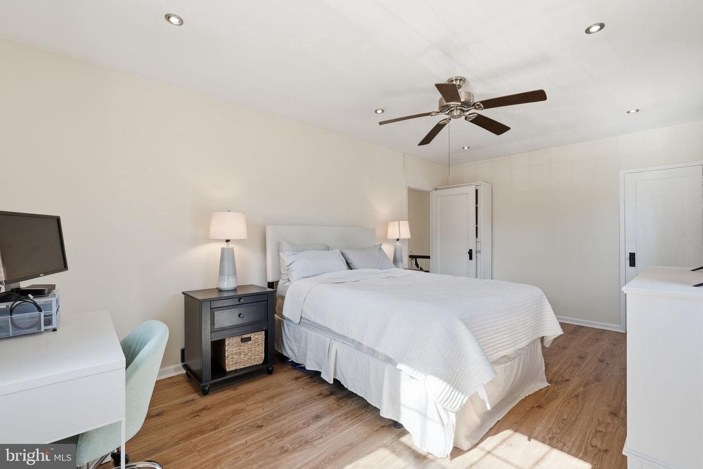 3233 Martha Custis Drive photo 19