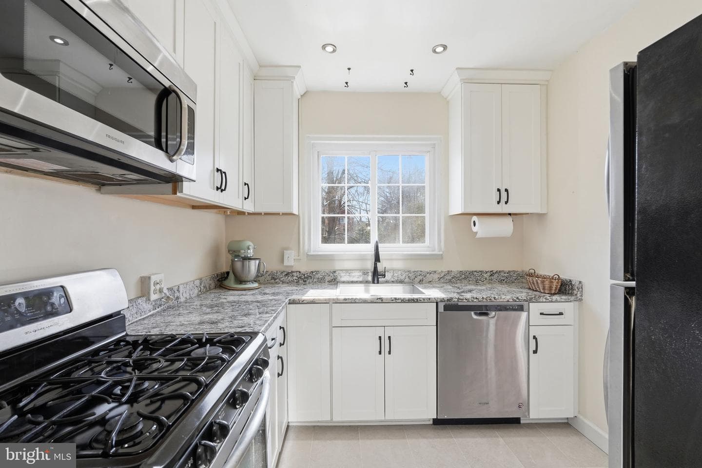 3233 Martha Custis Drive photo 5
