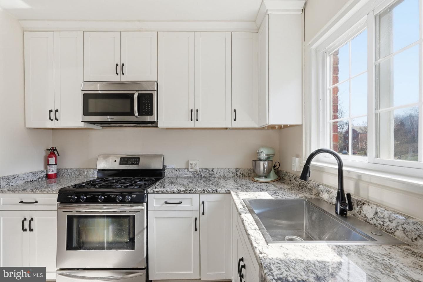 3233 Martha Custis Drive photo 6