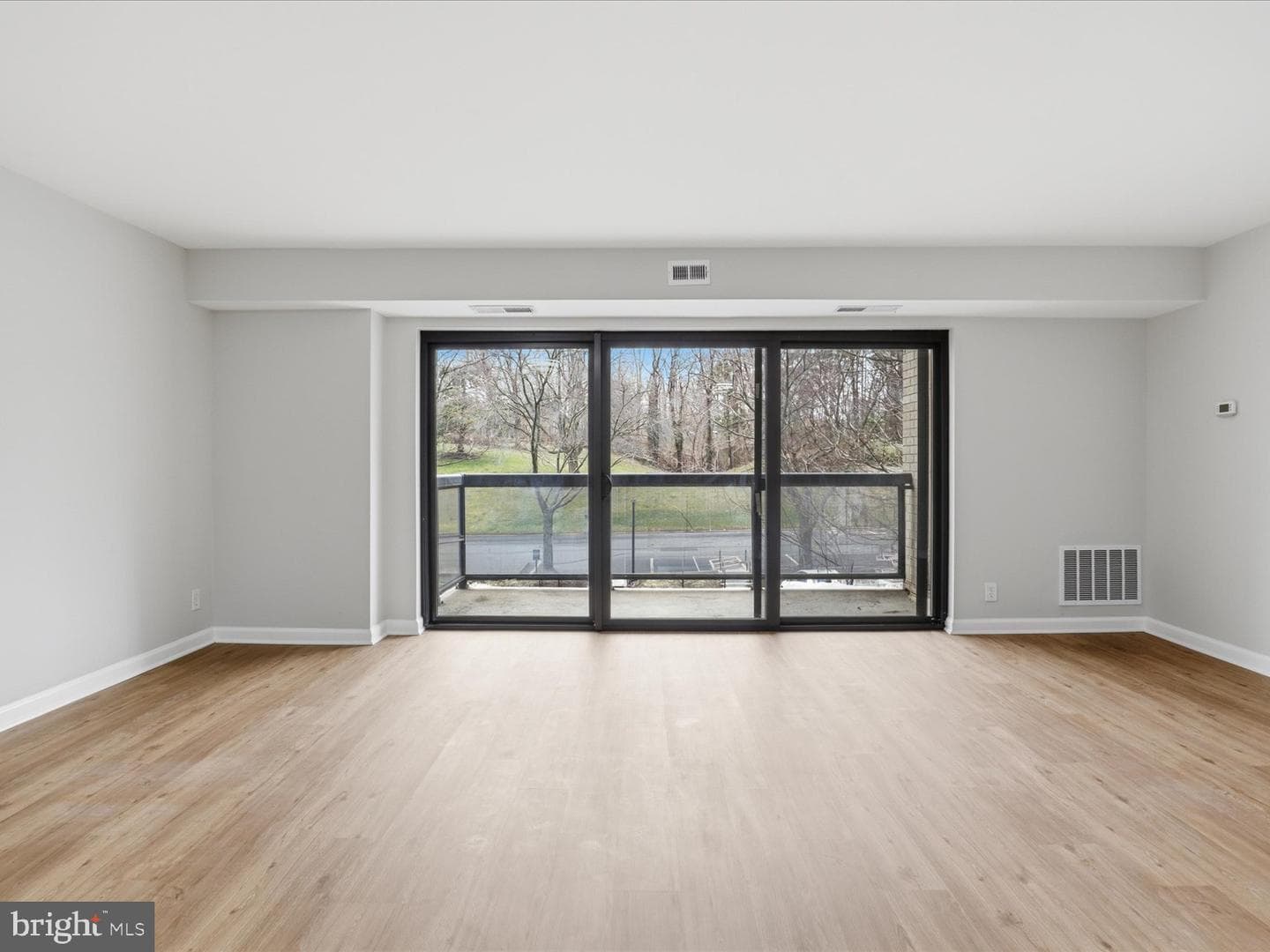205 Yoakum Parkway #216 photo 9