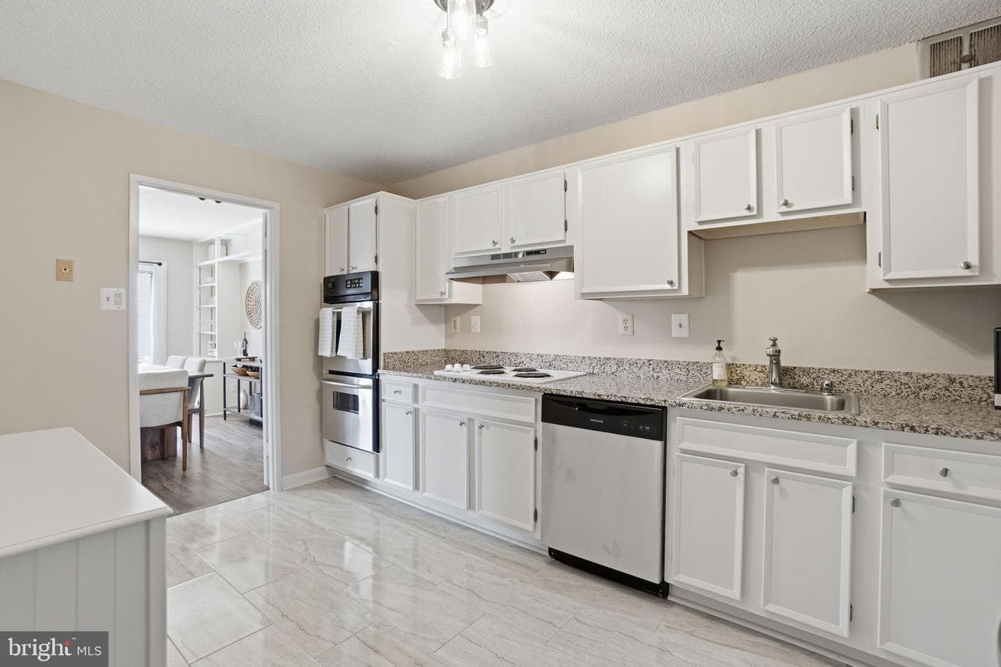 309 Yoakum Parkway #603 photo 12