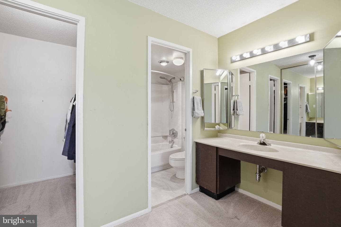309 Yoakum Parkway #603 photo 32