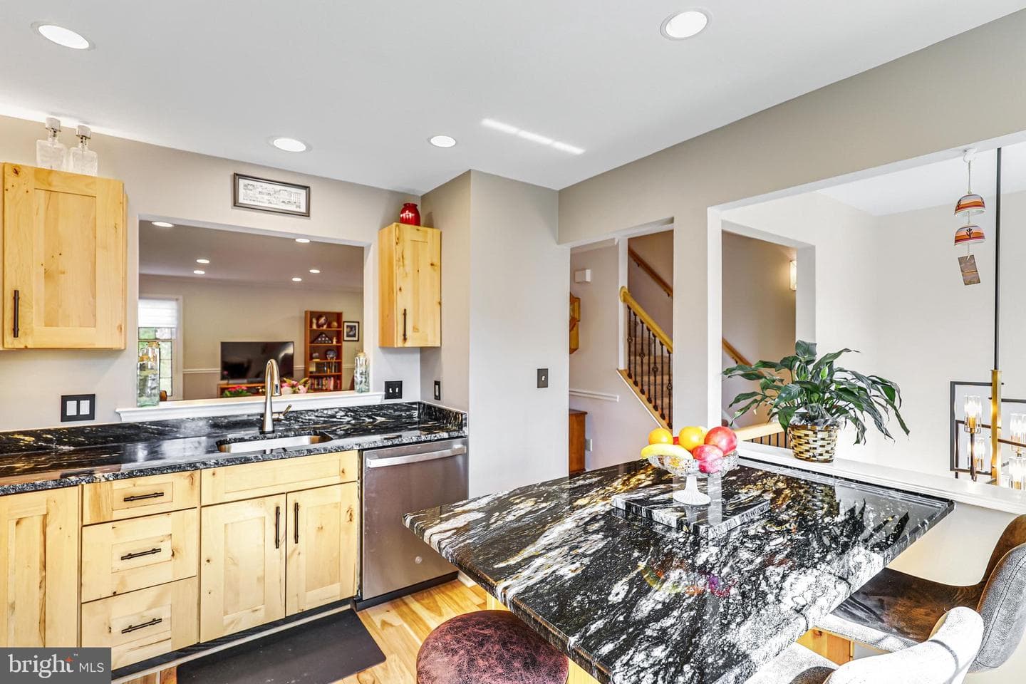 329 S Pickett Street photo 12