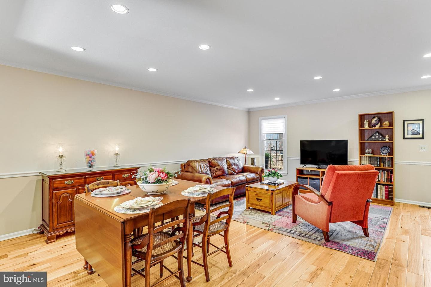 329 S Pickett Street photo 16