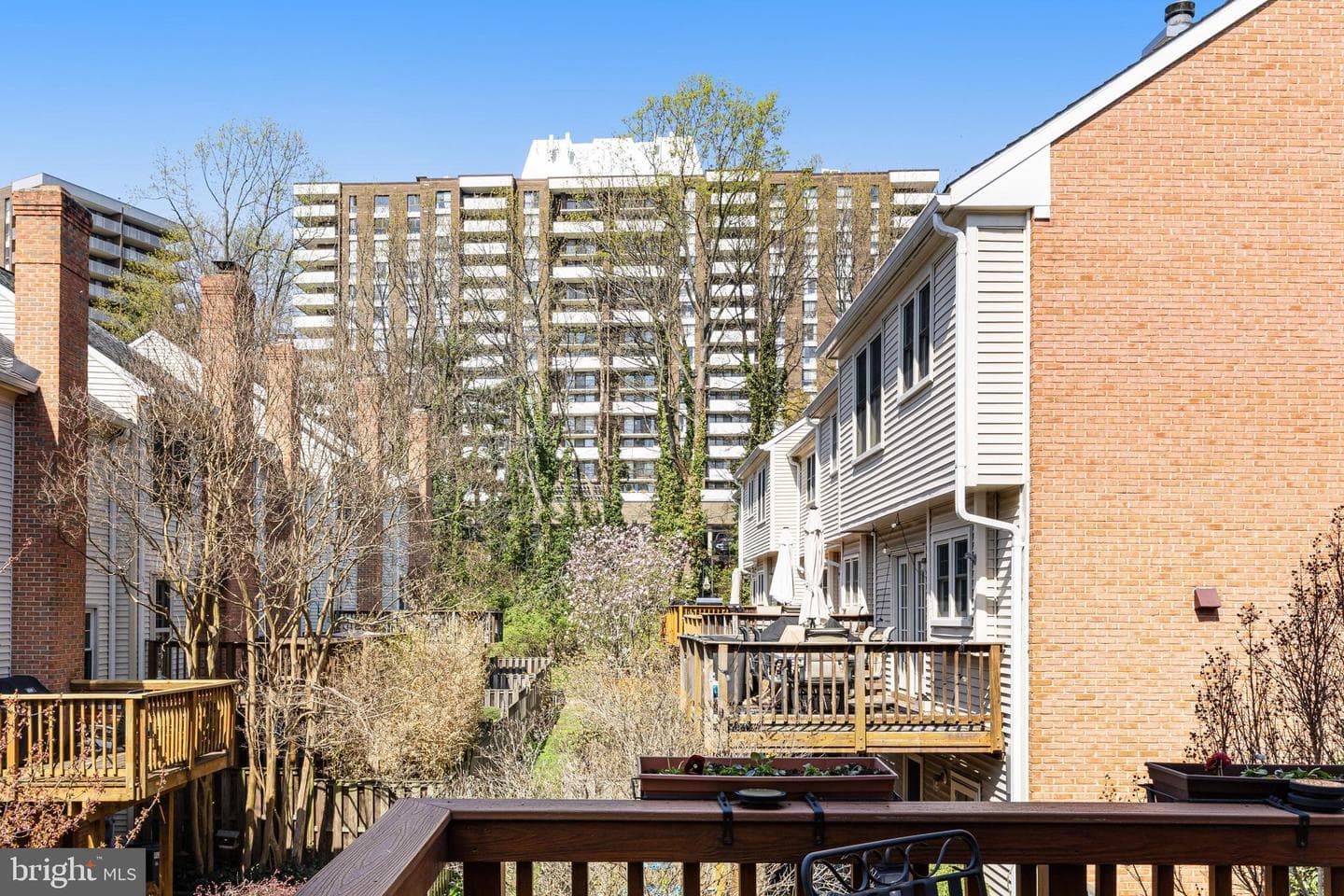 329 S Pickett Street photo 23
