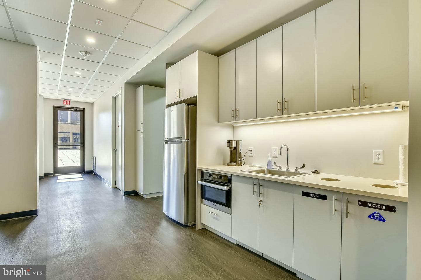 400 Madison Street #505 photo 19