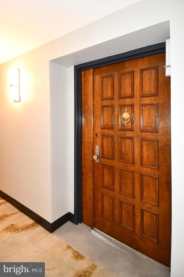 400 Madison Street #301 photo 2