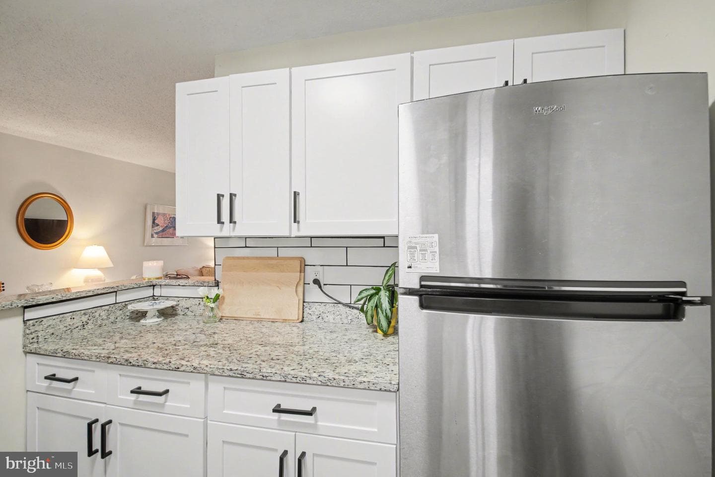 1632 W Abingdon Drive #302 photo 6