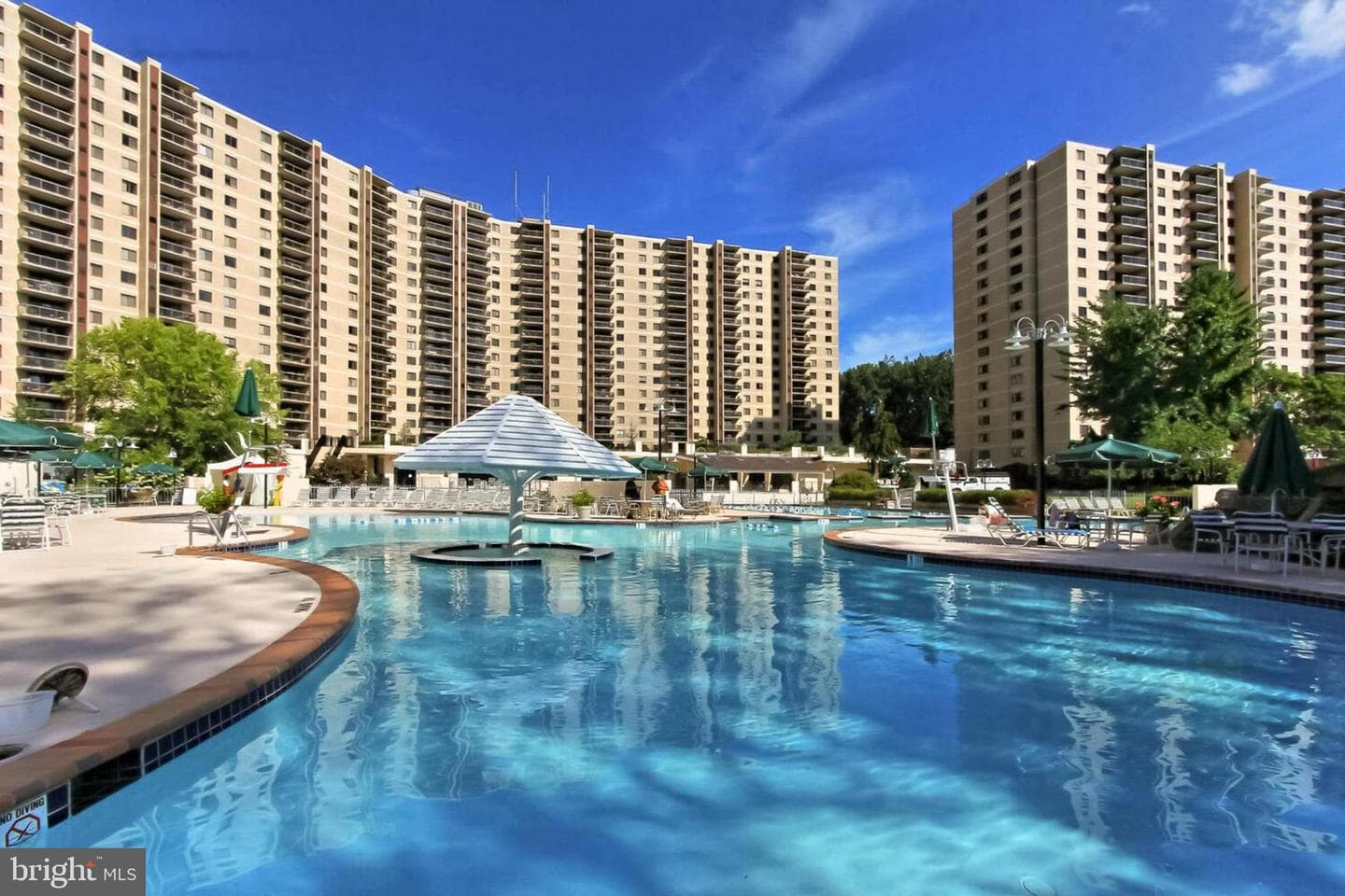 205 Yoakum Parkway #1511