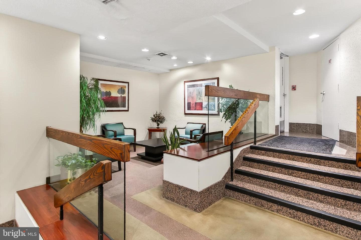 205 Yoakum Parkway #1511 photo 46