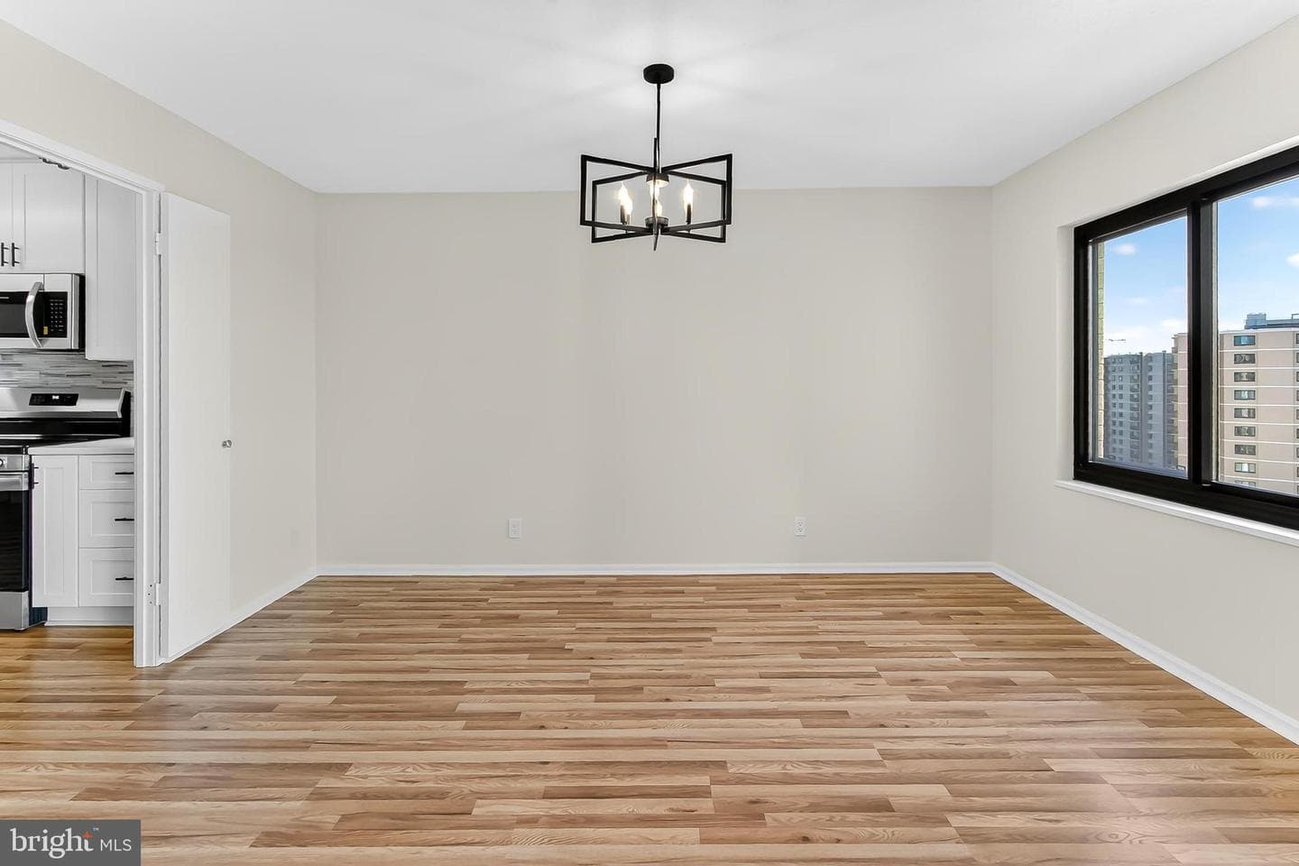 205 Yoakum Parkway #1511 photo 9