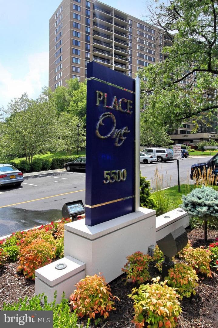 5500 Holmes Run Parkway #210 photo 3
