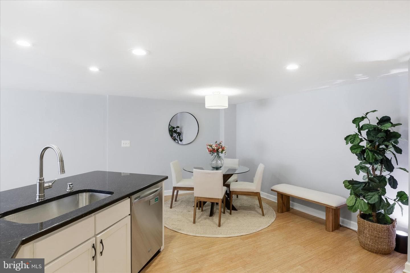 1293 N Van Dorn Street photo 13